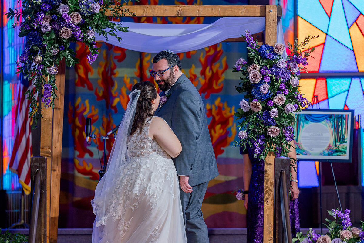 Eliana-Melmed-Photography-Chicago-LosAngeles-Jewish-WeddingPhotography-ElianaSklar-Chuppah-00103