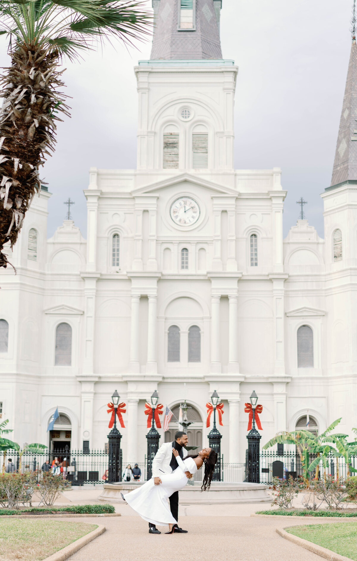 Ultra-Glam-New Orleans-French-Quarter-Engagement-Session-Photos-09286