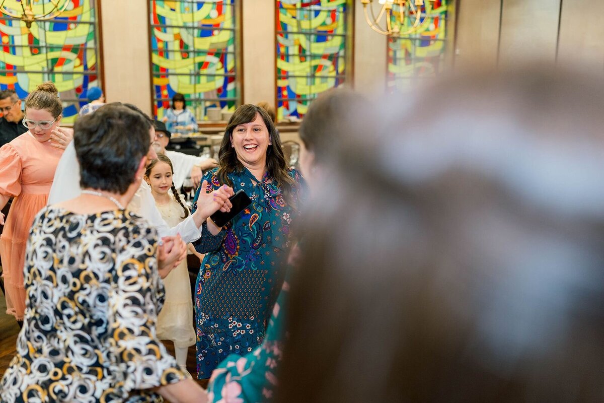 Eliana-Melmed-Photography-Chicago-LosAngeles-Jewish-WeddingPhotographer-CarmiKalman-WomensDancing-00091