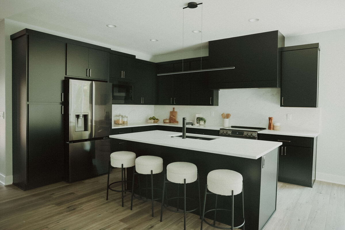 6907-Kitchen-Panora-Central-Iowa-Custom-Home-JRL-Builders-E23A9418
