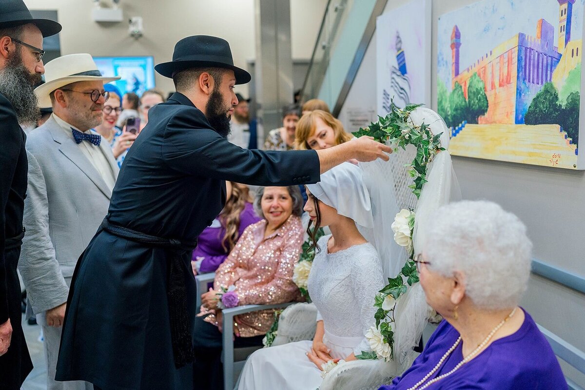 Eliana-Melmed-Photography-Chicago-LosAngeles-Jewish-WeddingPhotographer-CarmiKalman-Bedeken-00092