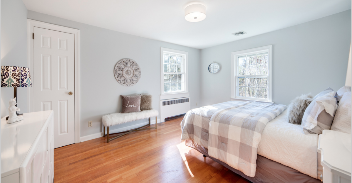 15 Oakley Summit, NJ Staging by Simplicity Design Services