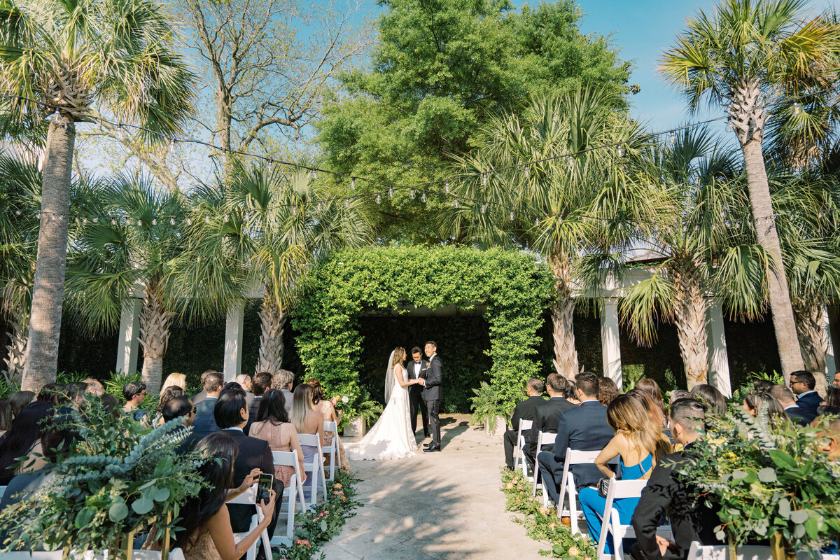 Cannon-Green-Wedding-in-charleston-photo-by-philip-casey-photography-094