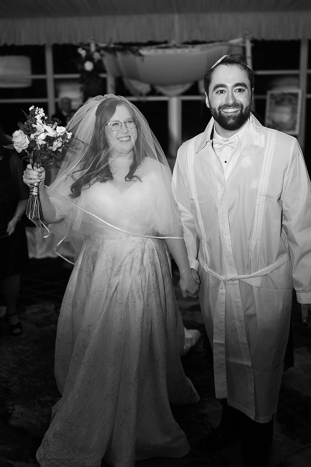 Eliana-Melmed-Photography-Chicago-LosAngeles-Jewish-WeddingPhotography-Chuppah-00252