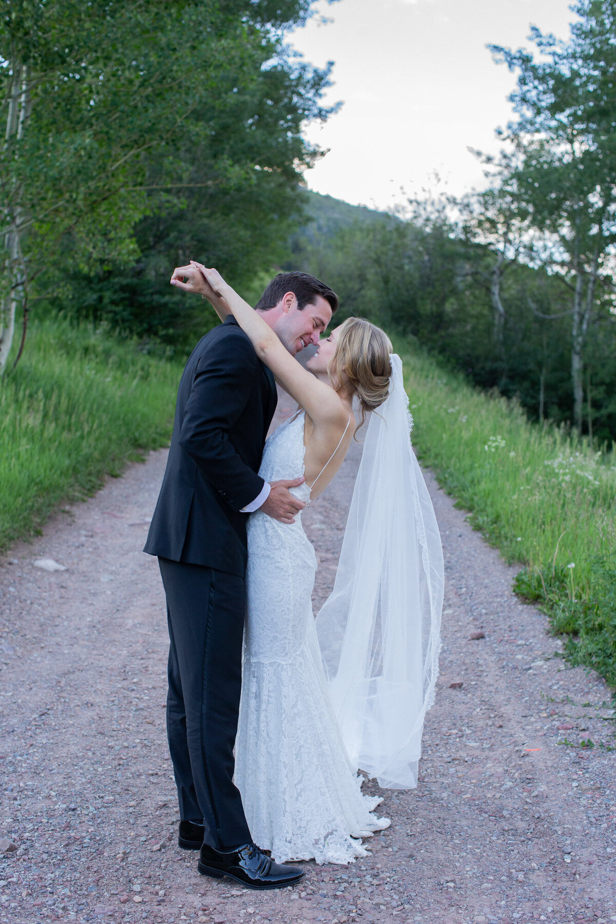Wedding-Previews-Allie-Tim_Catherine-Mead-31