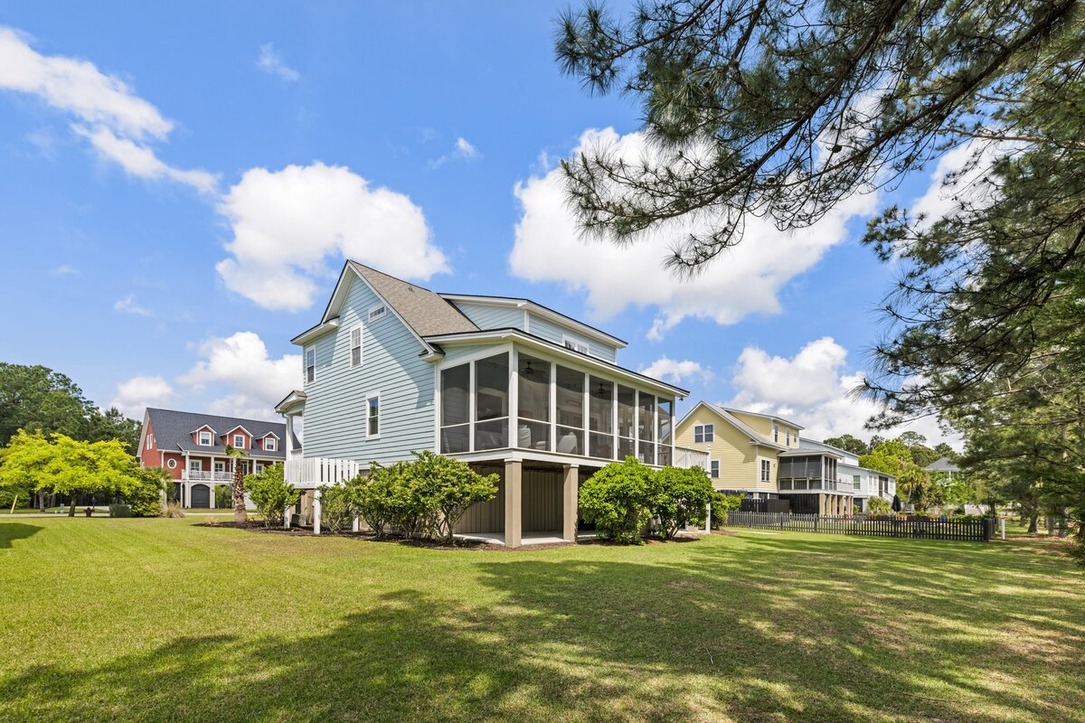 04-House & Heron-Melissa Green-Real Estate, Home Staging, Design-2749 Parkers Landing Rd, Mt Pleasant, South Carolina 29466-V5P7+6C-SC (2)