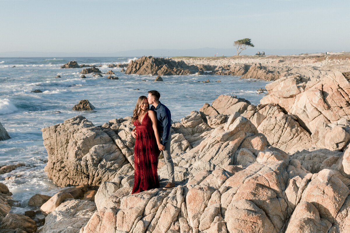 Carmel-by-the-sea-engagement-session-014