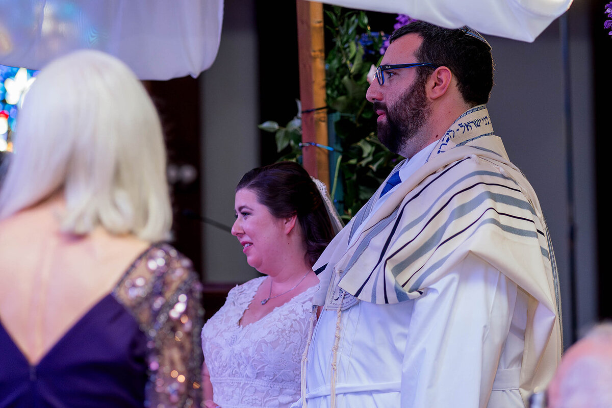 Eliana-Melmed-Photography-Chicago-LosAngeles-Jewish-WeddingPhotography-ElianaSklar-Chuppah-00162