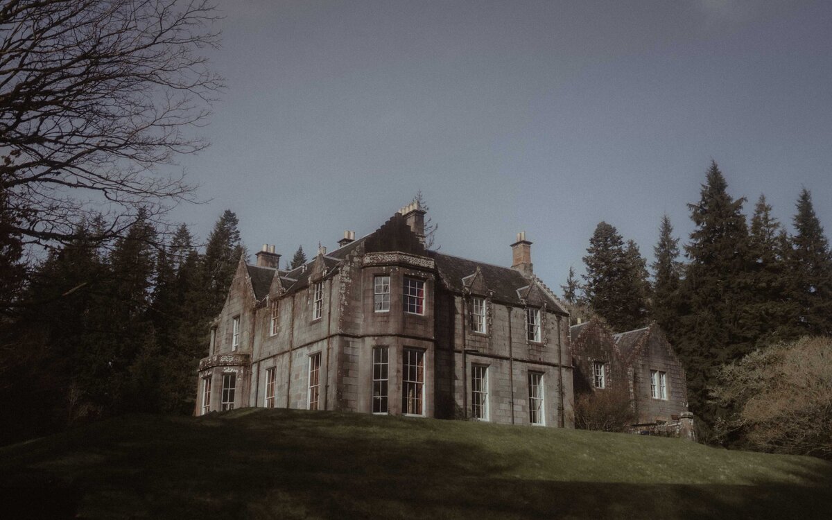 WeddingPhotography-TheSwiechs-StConansAndArdanaiseigScotland-28