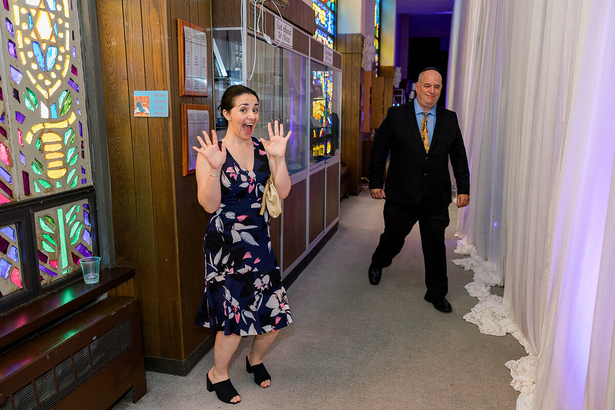 Eliana-Melmed-Photography-Chicago-LosAngeles-Jewish-WeddingPhotography-ElianaSklar-CocktailHour-00010