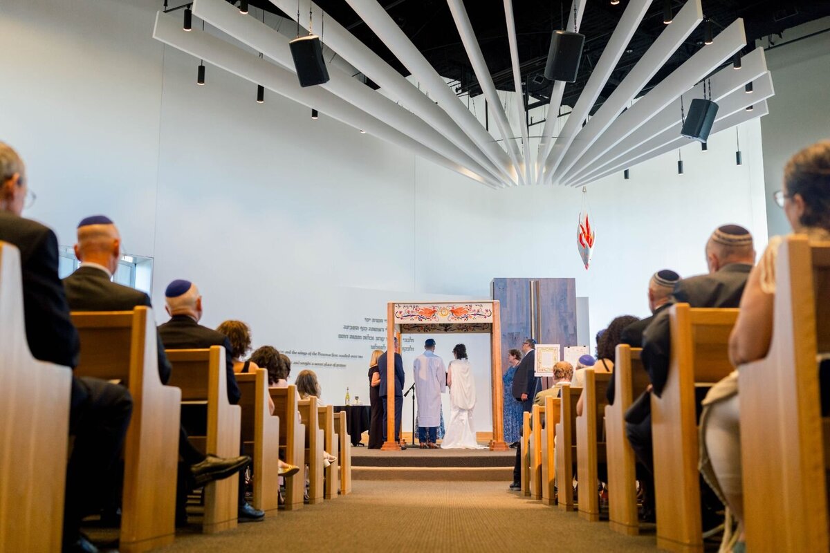 Eliana-Melmed-Photography-Chicago-LosAngeles-Jewish-WeddingPhotography-ShulaNoah-Chuppah-00281