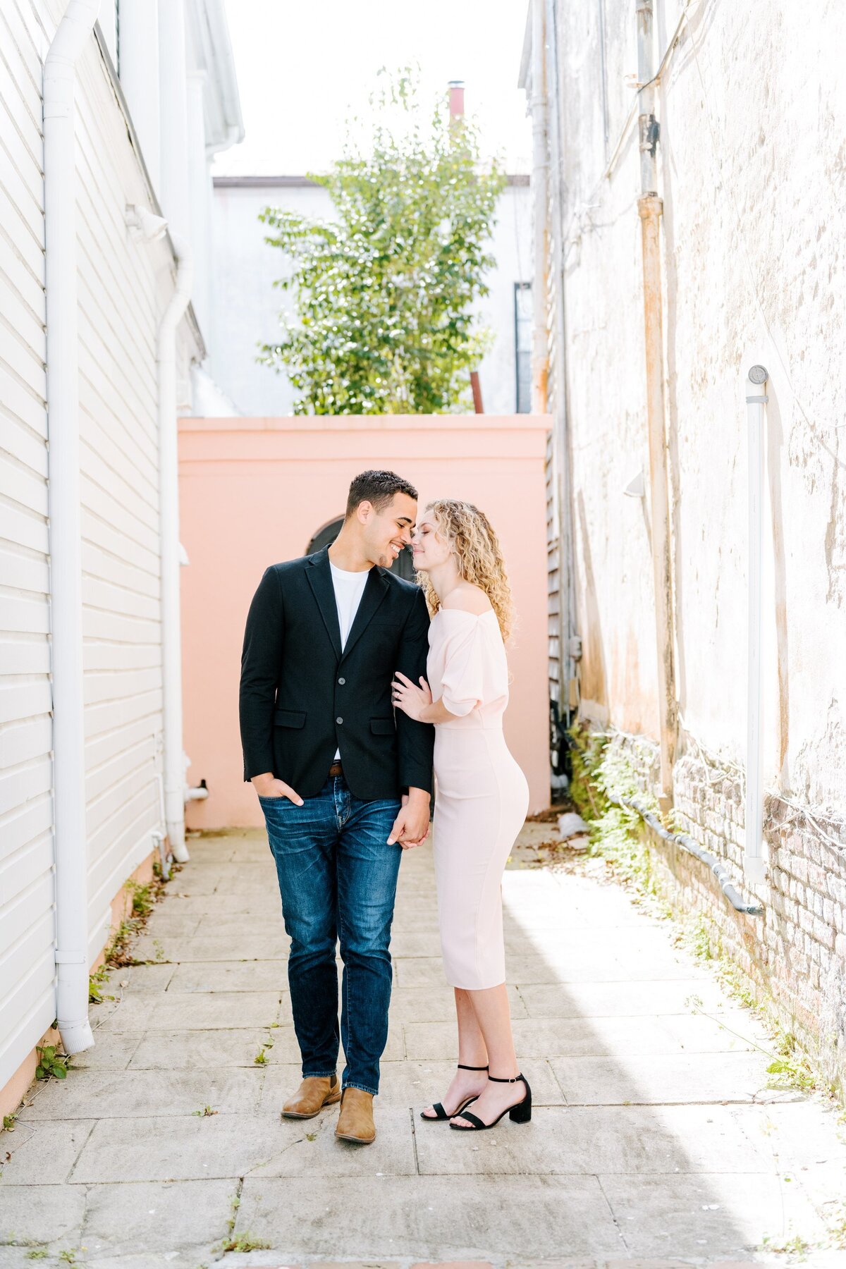 Downtown Charleston Pink Figgy Engagement Session_0020