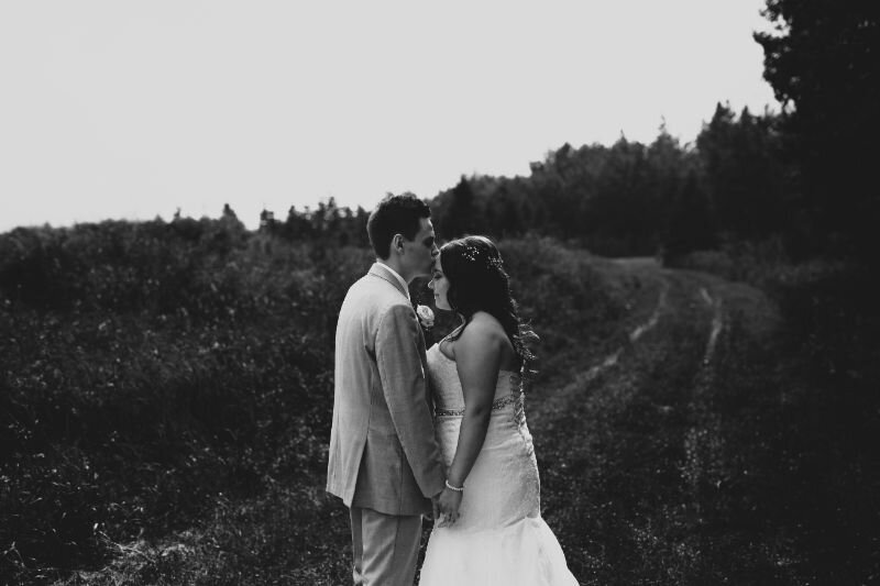 Edmonton-Wedding-Photographer-Outdoor-Acreage-24