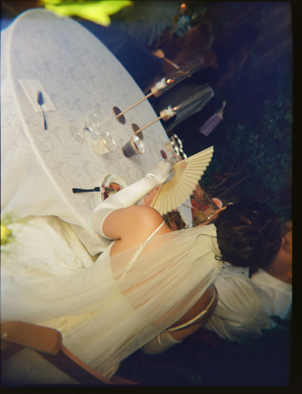 Timeless Oregon wedding photography blending natural documentary style with refined editorial storytelling.