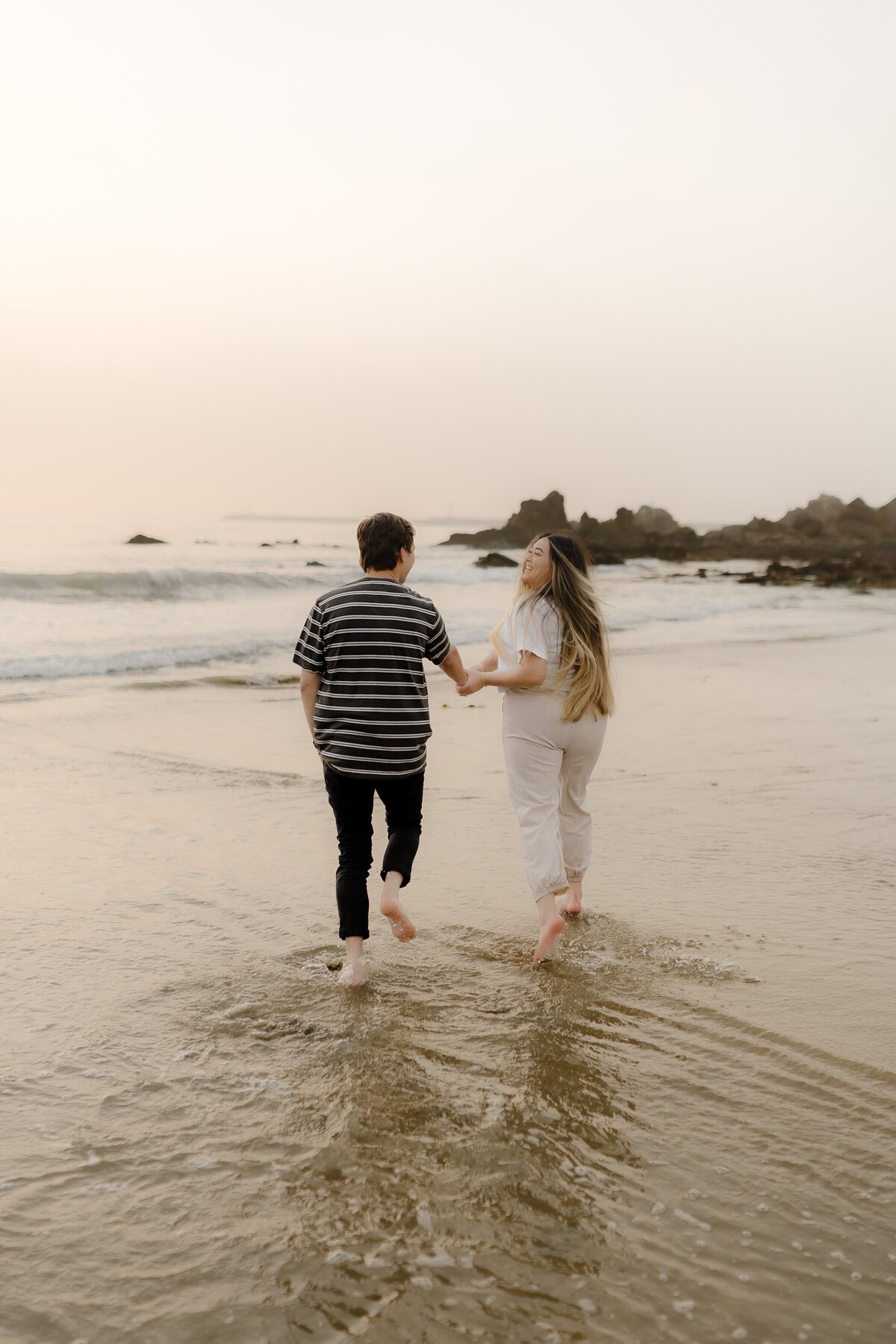 Beach Engagement Pictures 14