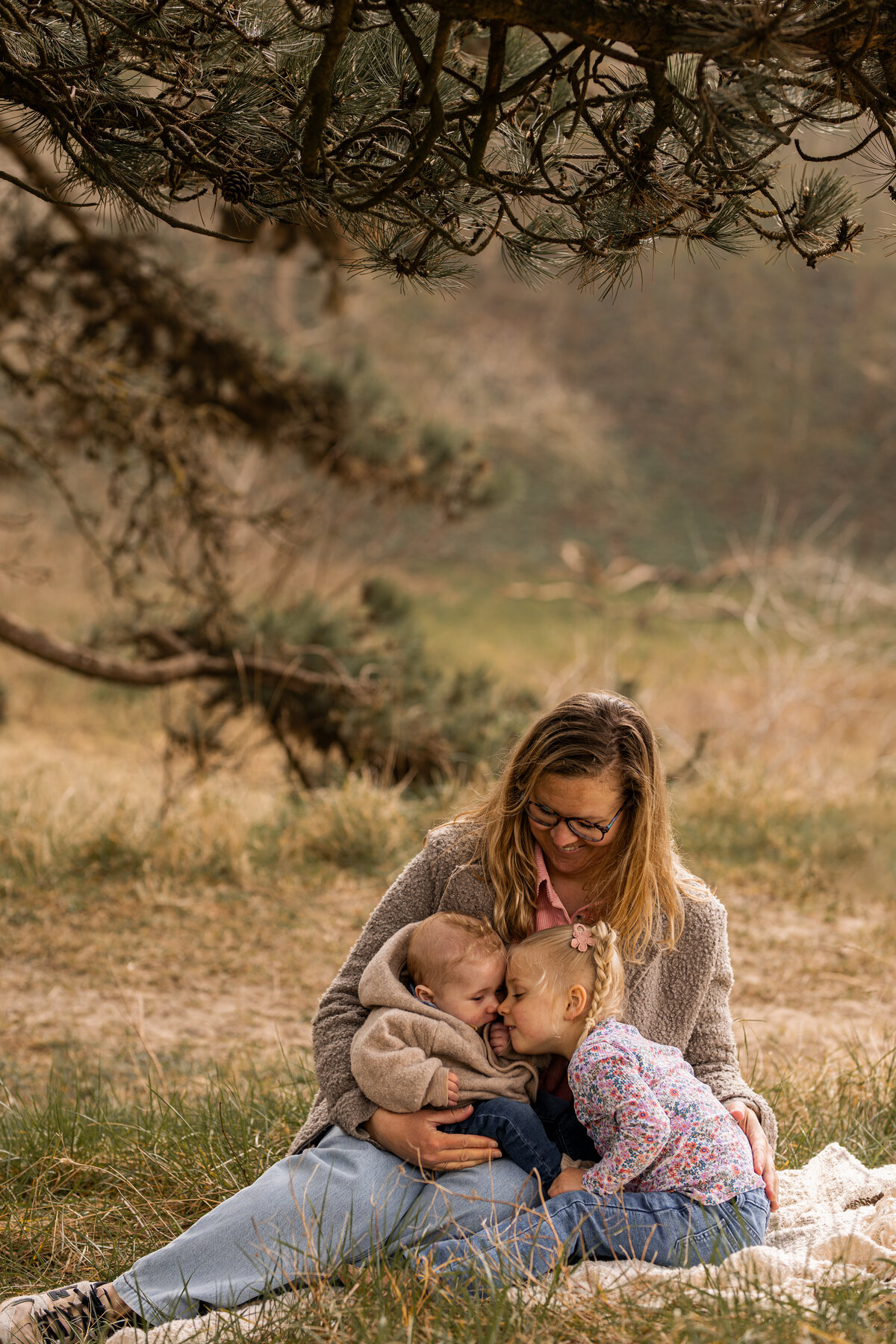 Charissa, Saar en Thijs - shootsbyrobin -250110- shootsbyrobin -250325-27