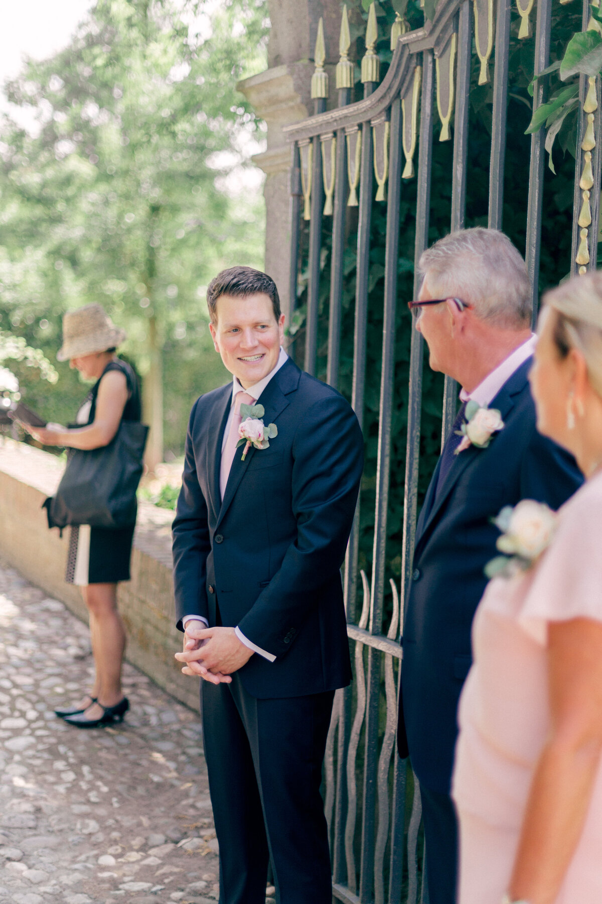 Ymke & Robbin - Laura de Roeck Photography 00078 Kasteel Groot Buggenum Luxe Bruiloft 