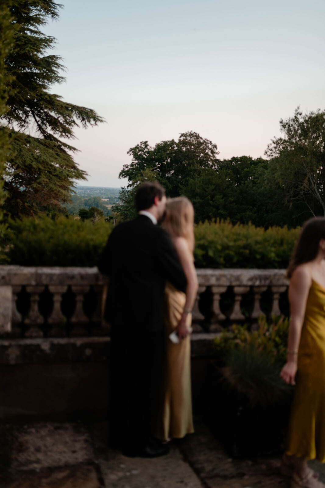 Flora_And_Grace_Hedsor_House_London_Editorial_Wedding_Photographer-1064