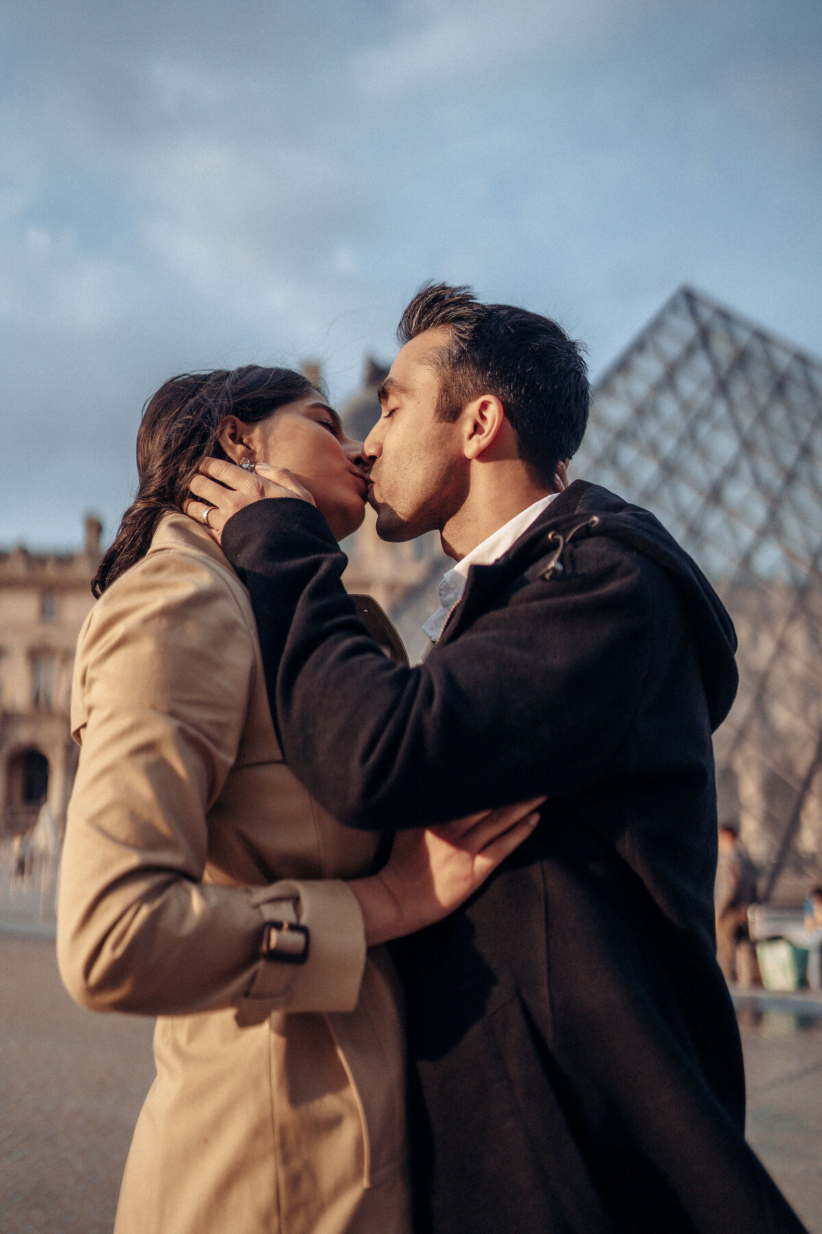 051-Paris-Cinematic-Romance-travel-session-Editorial-Luxury-Fine-Art-Lisa-Vigliotta-Photography