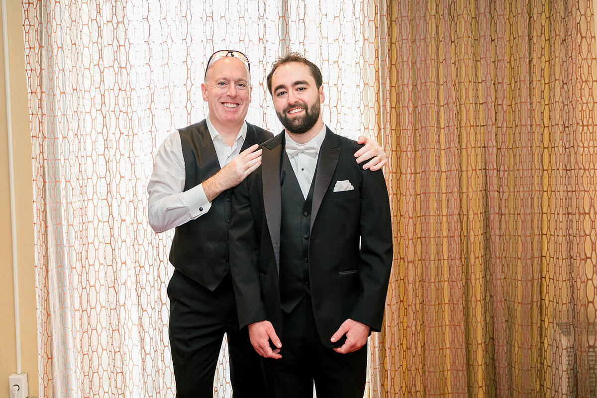 Eliana-Melmed-Photography-Chicago-LosAngeles-Jewish-WeddingPhotography-AndrewReady-00017