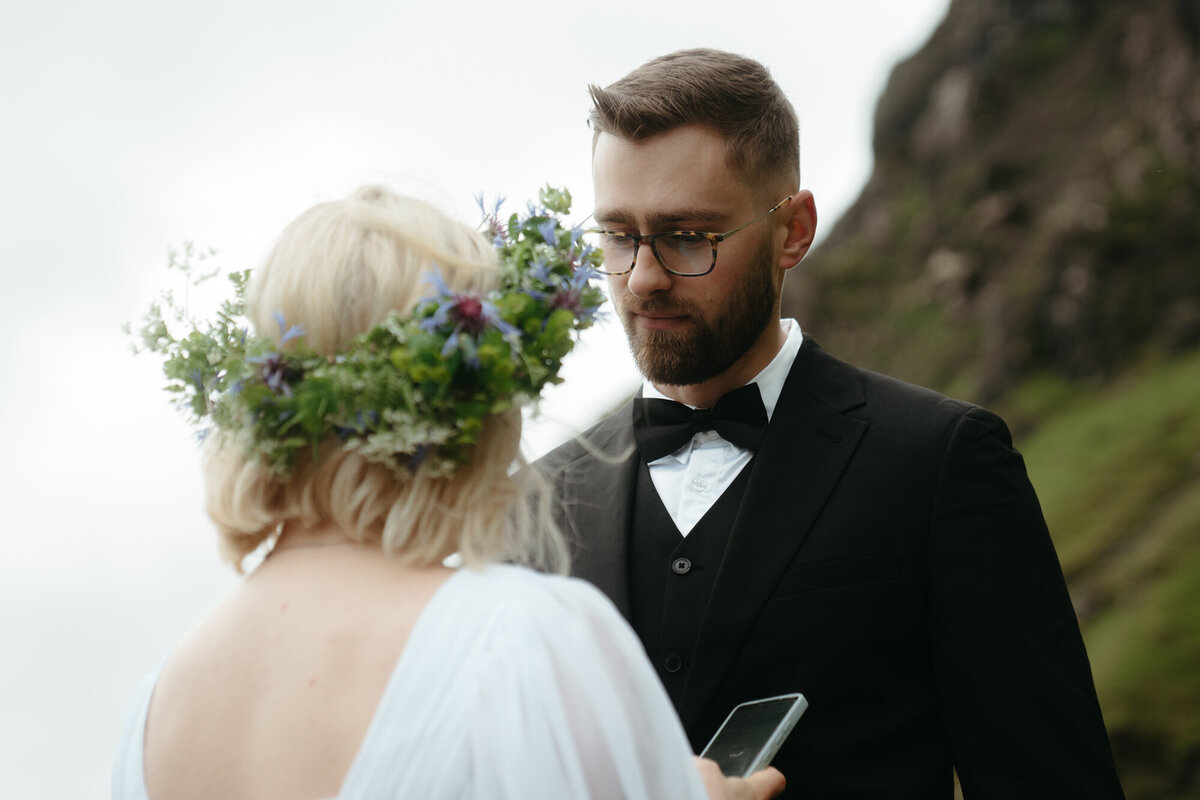 the_chaffins_international_destination_wedding_elopement_photographers_sammie_chaffin_micah_editorial_adventure_photos_travel_isle_of_skye_scotland_35