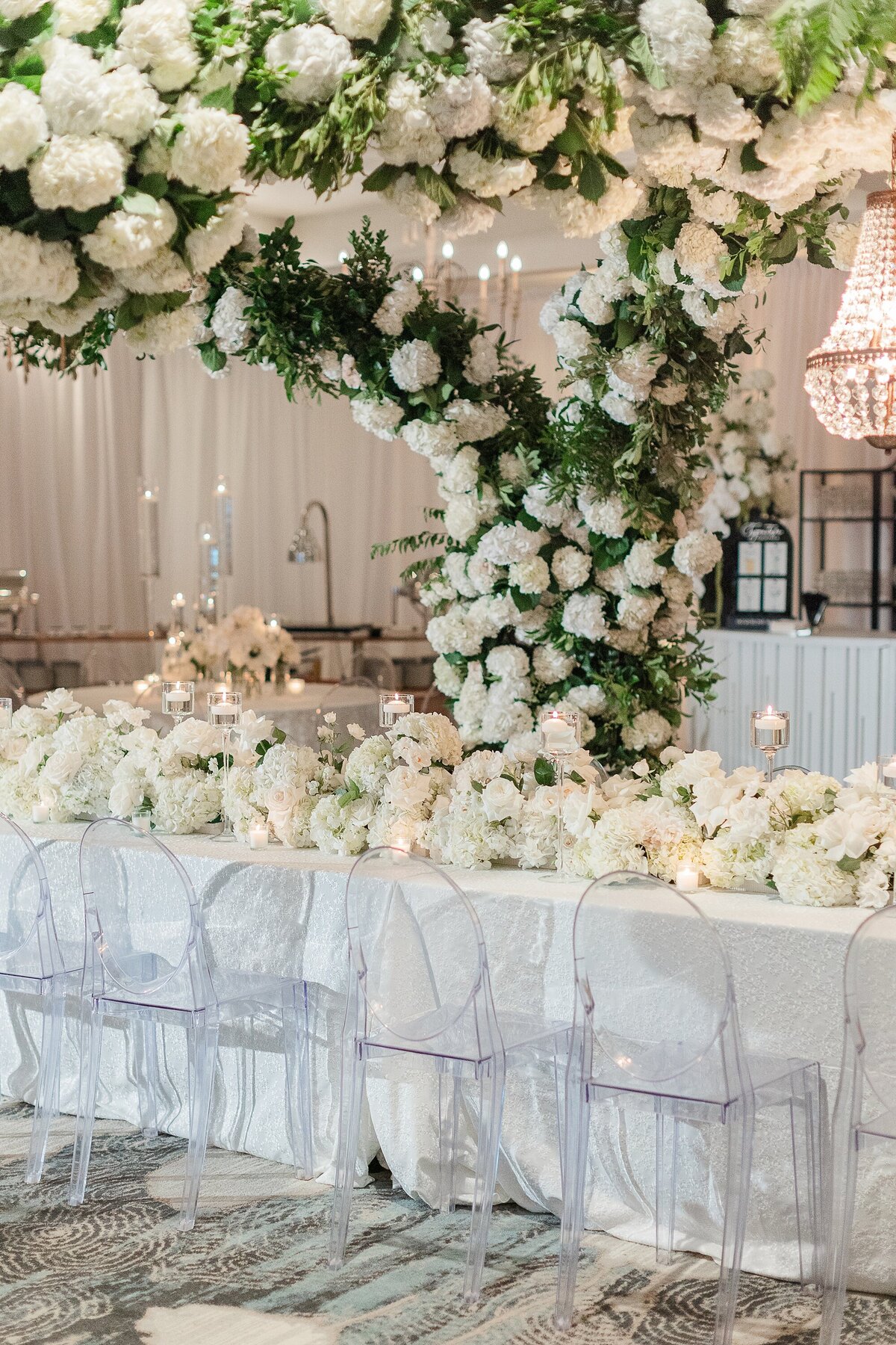 Chic Modern All White Wedding The Beaufort Hotel Brittanie Raquel Events_0038