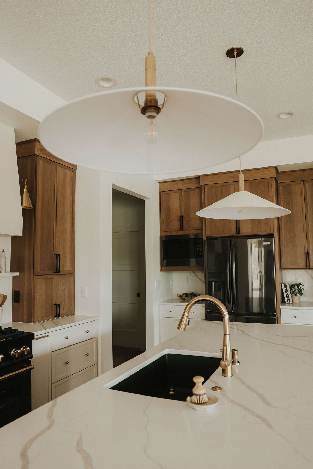 4171-Kitchen-Panora-Central-Iowa-Custom-Home-JRL-Builders-E23A3597