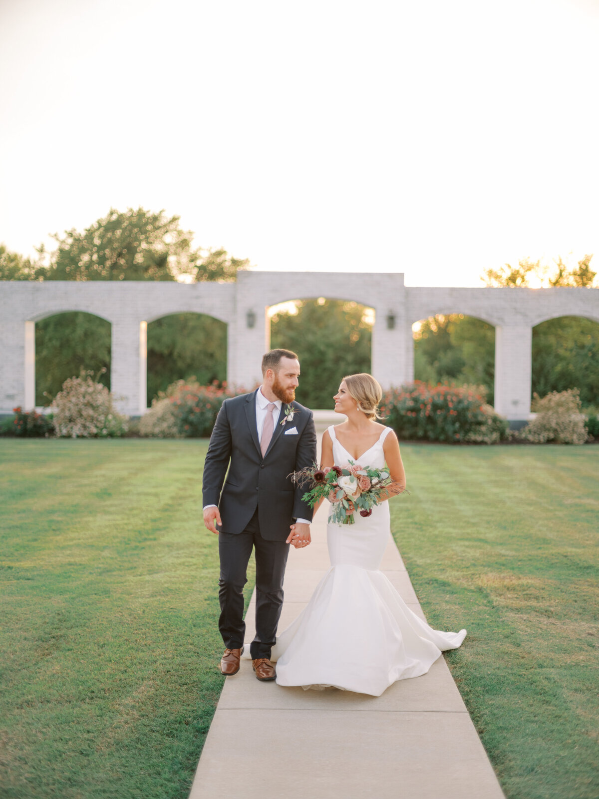 Dallas Wedding Photographer Bethany Erin Grand Ivory250