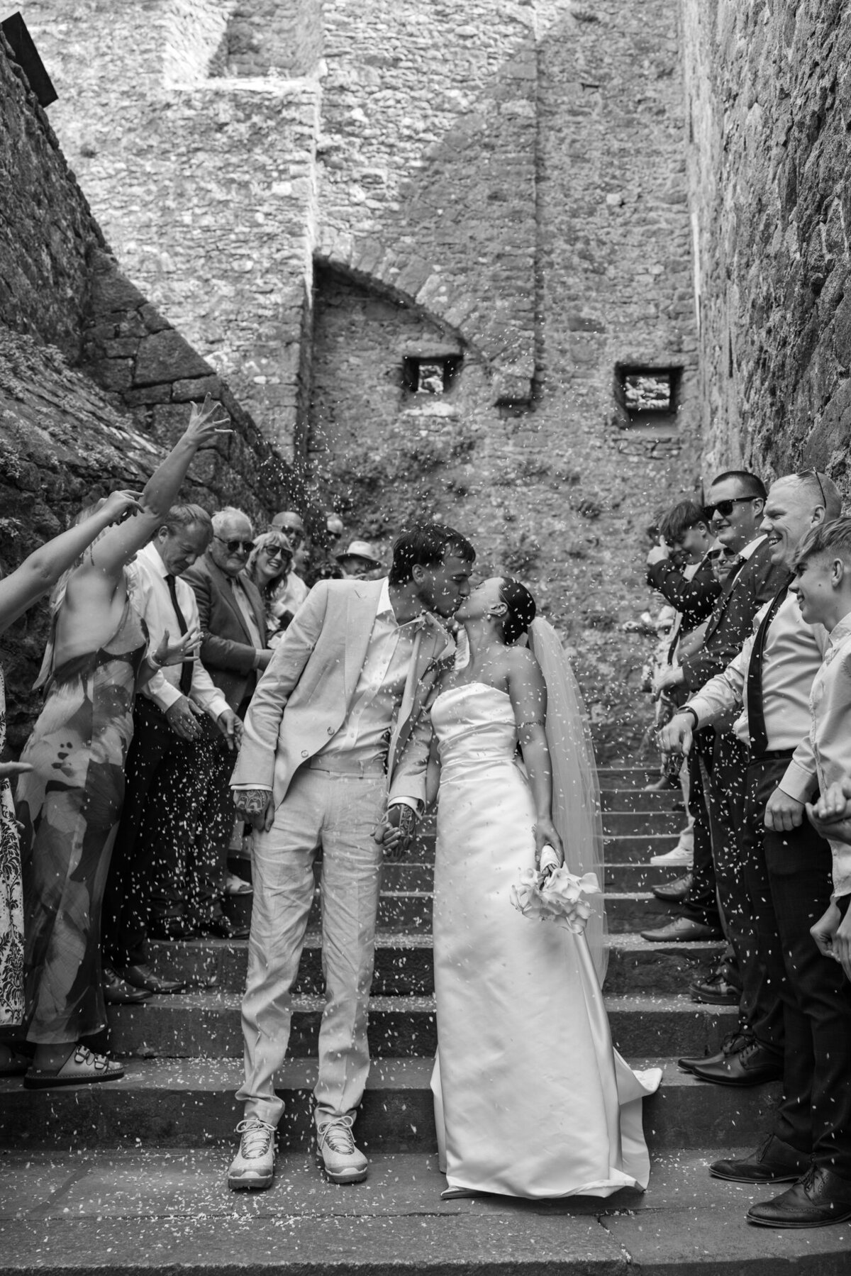 gorey castle Mont Orgueil Castle jersey channel islands wedding photographer ivana king - 176