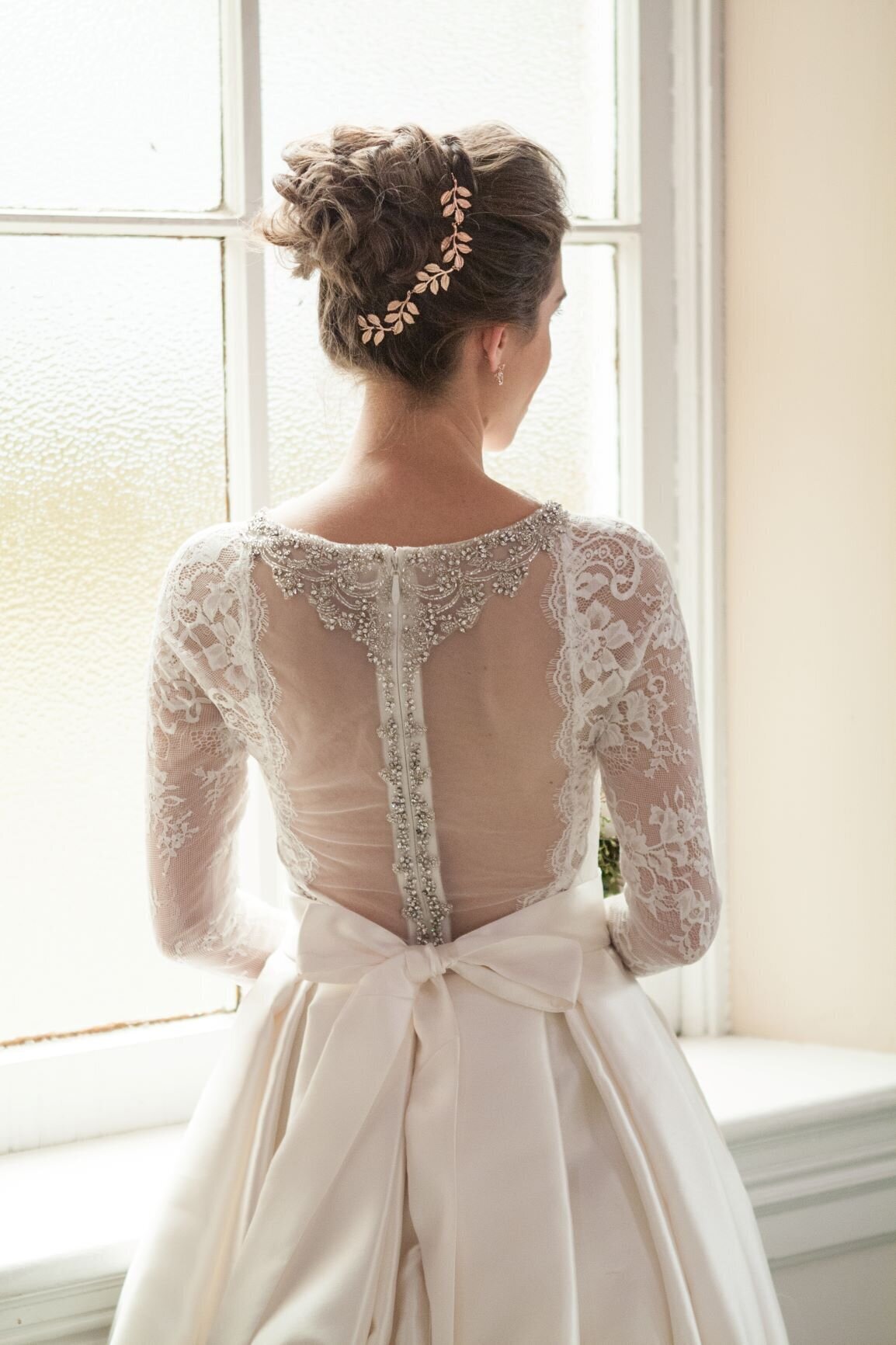 Iowa-bride-in-gown