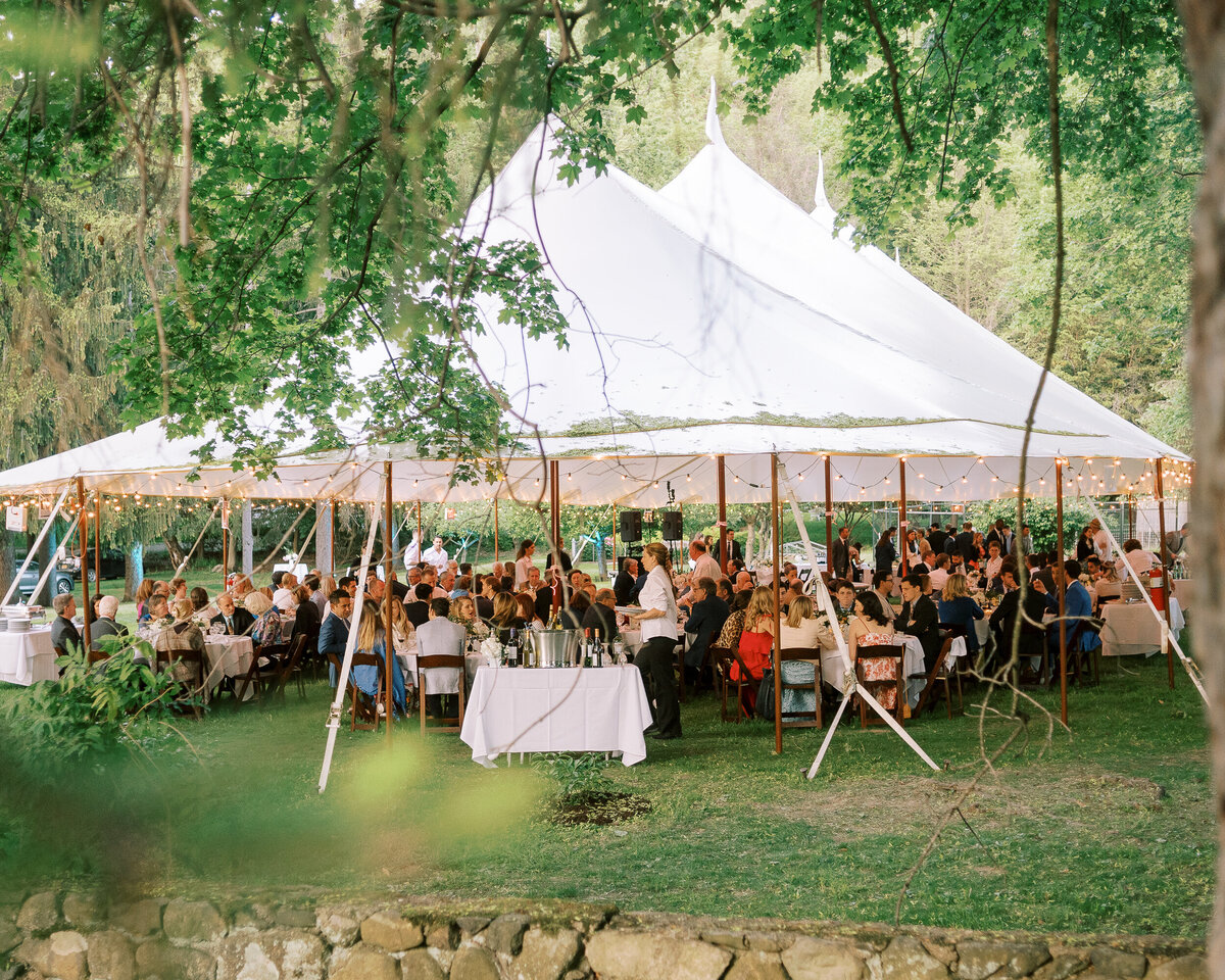 hudson-valley-backyard-wedding -53