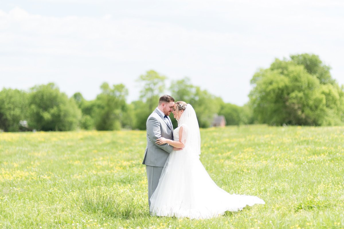 Barn-in-the-bend-Madison-TN-Nashville-Wedding-Photographers+1