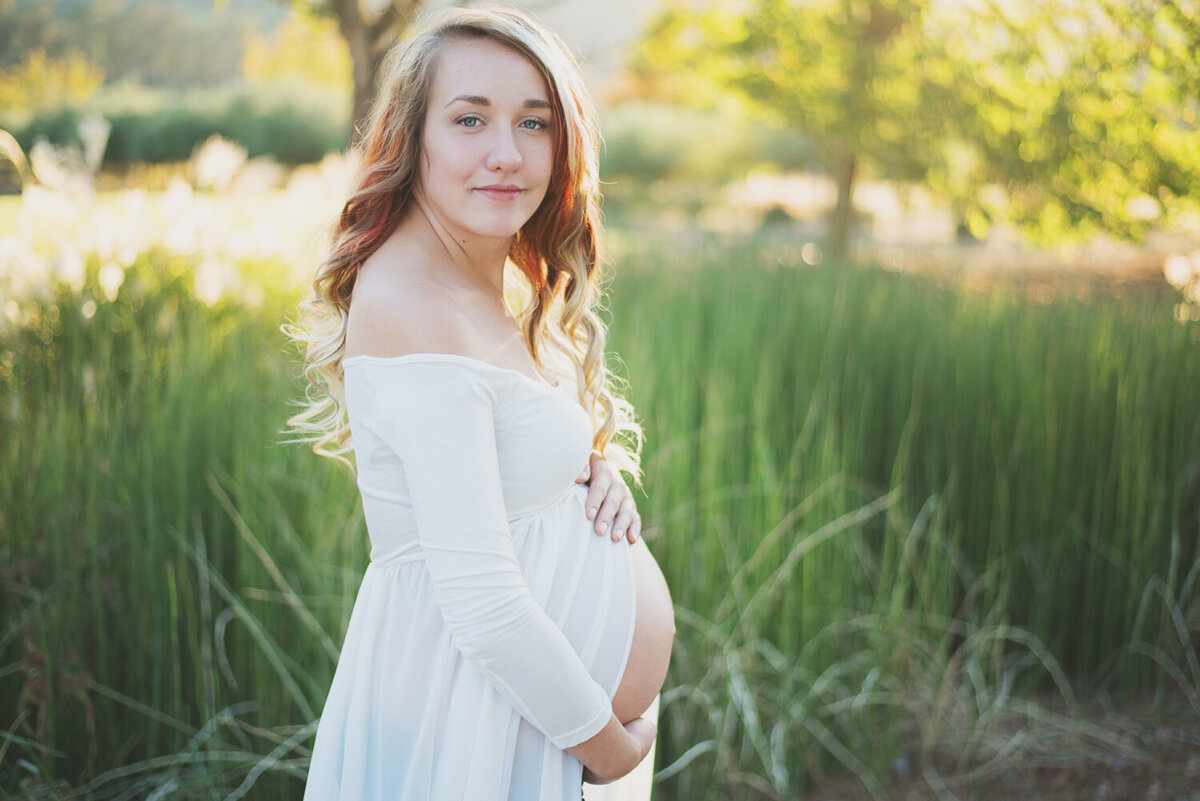 Maternity-Outdoor-Photography