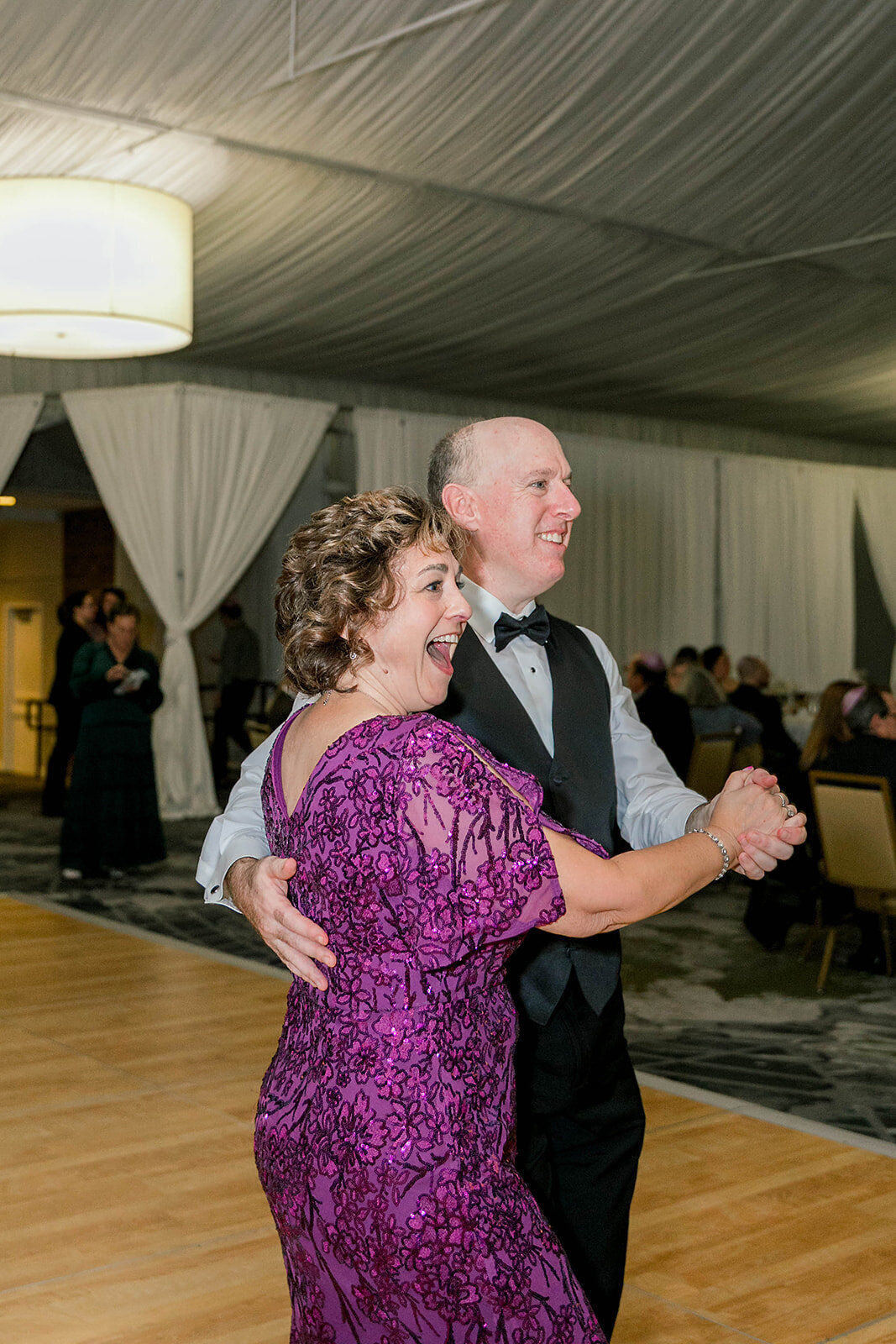 Eliana-Melmed-Photography-Chicago-LosAngeles-Jewish-WeddingPhotography-DInnerSpeeches-00020