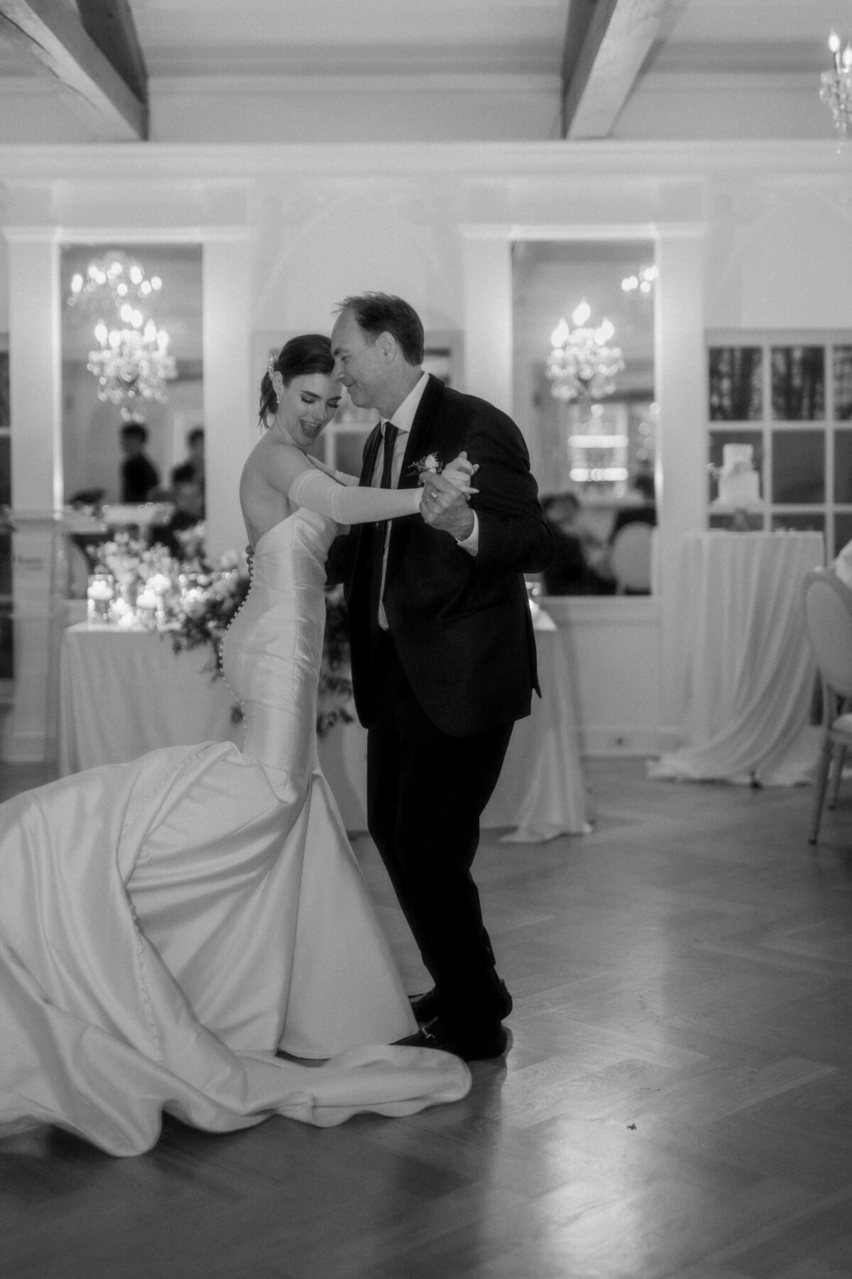 104-Cinematic-Editorial-Wedding-Toronto-Doctors-House-Lisa-Vigliotta-Photography