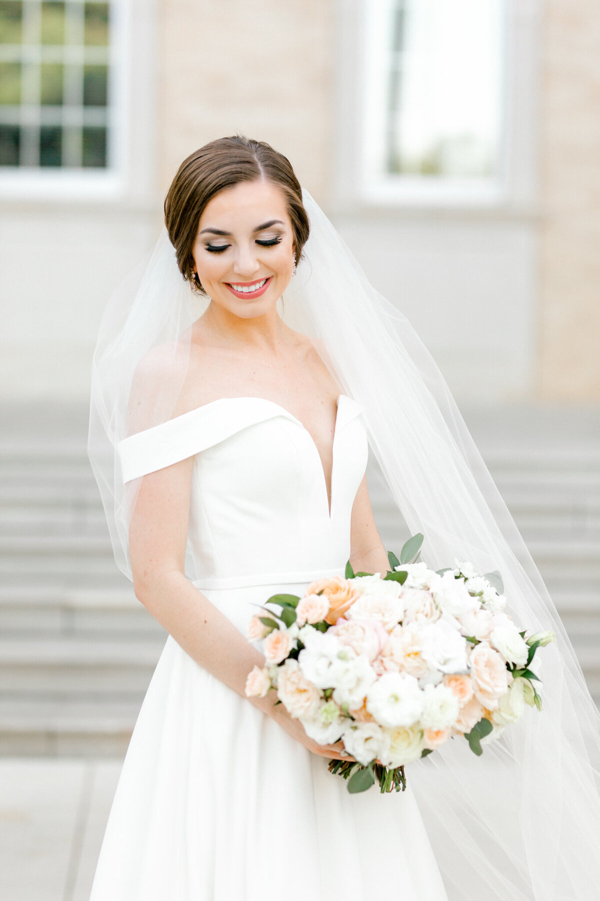 Lexi Broughton Bridal Portraits at TCU Robert Carr Chapel Fort Worth, Texas | Sami Kathryn Photography | Dallas DFW Wedding Photographer | R. Love Floral Blush and Peach Bouquet-39