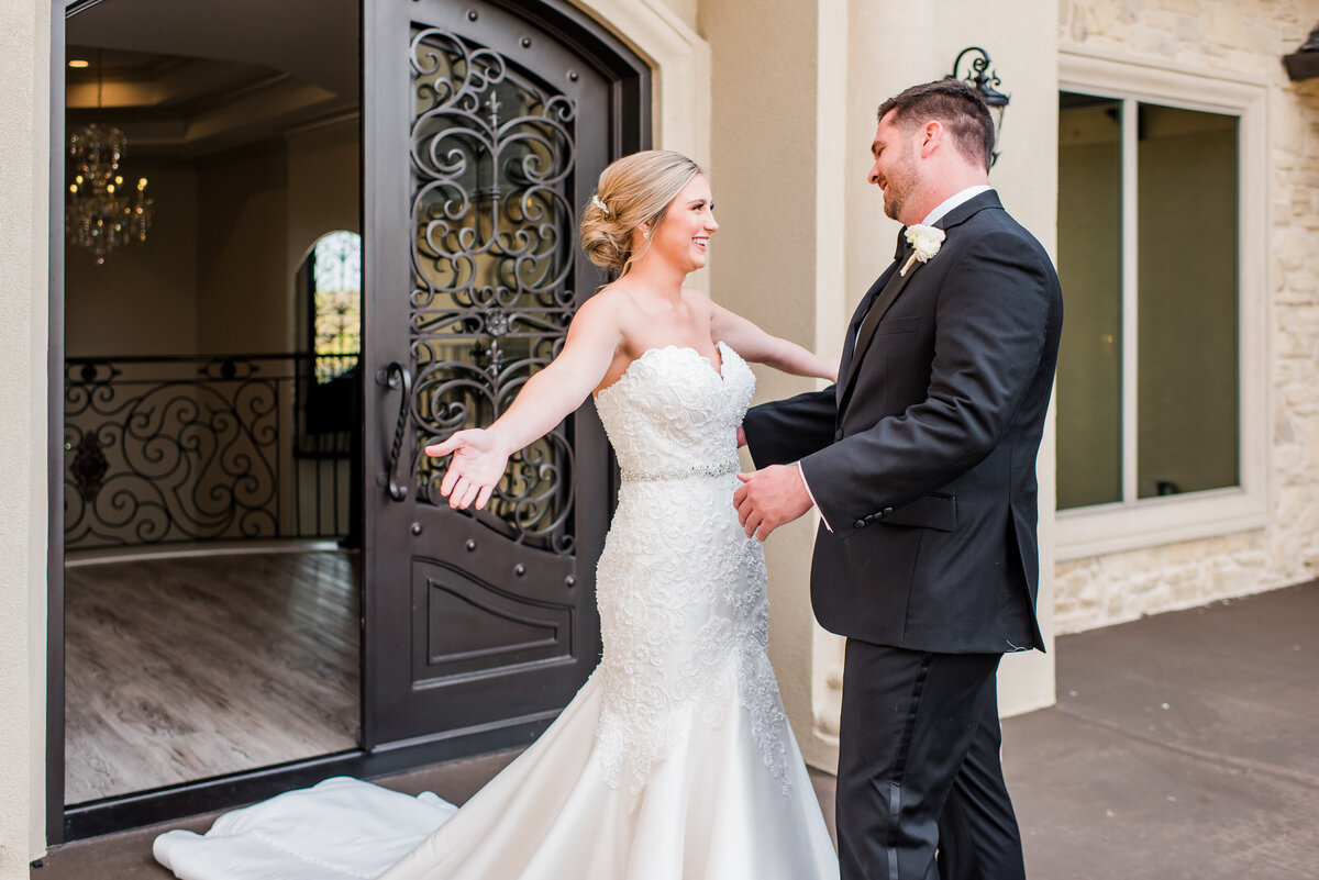 A Wedding at Knotting Hill Place in Little Elm, Texas - 17