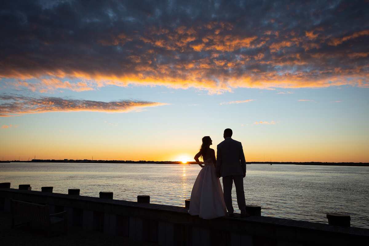 bride-groom-sunset-sihlouette-jersey-shore