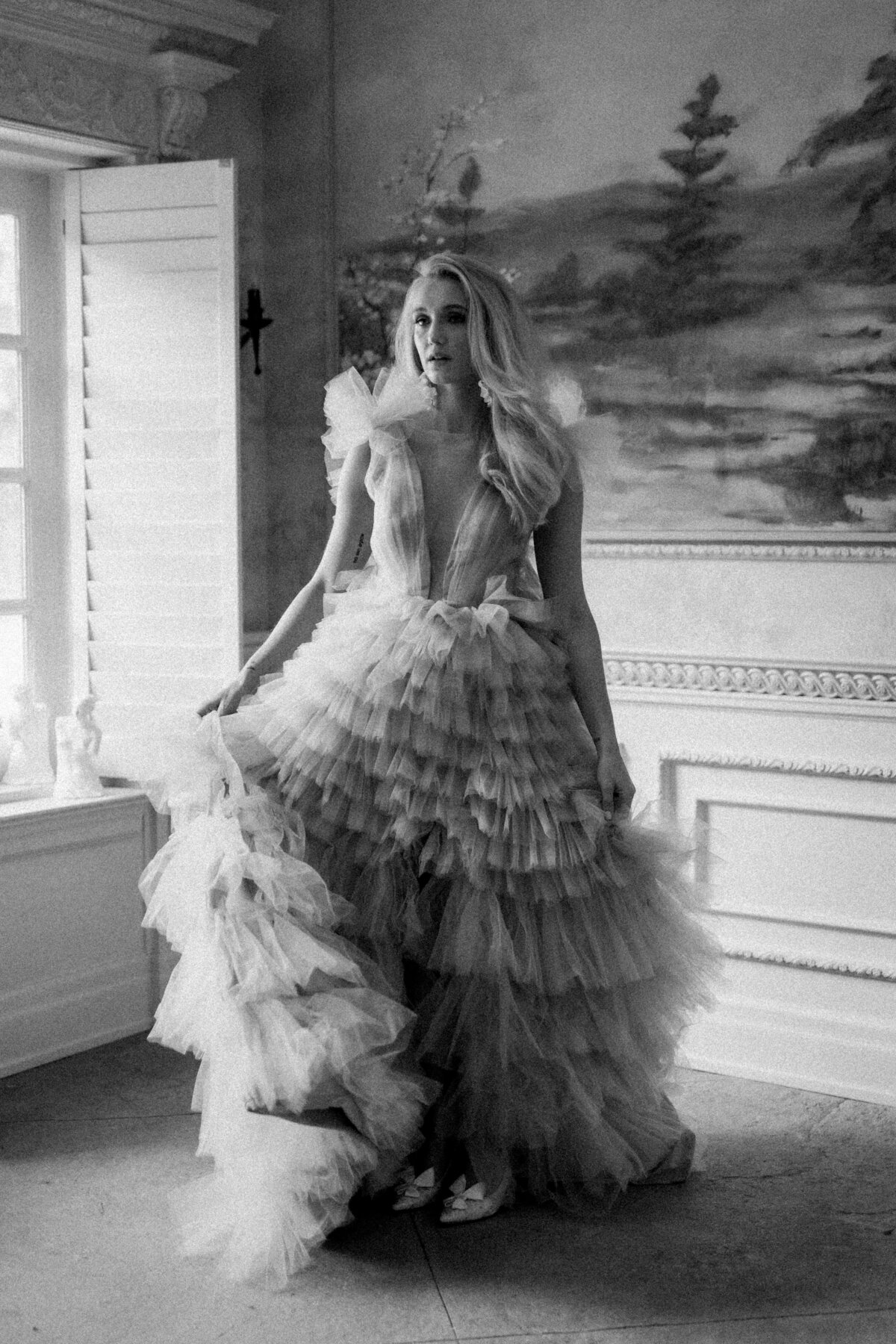 1112 Graydon Hall Manor British Vogue Editorial Toronto Wedding Lisa Vigliotta Photography