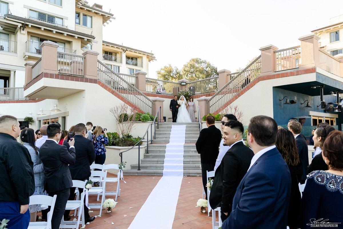 Steelman_Photographers_Monterey_Plaza_Weddings_040_WEB