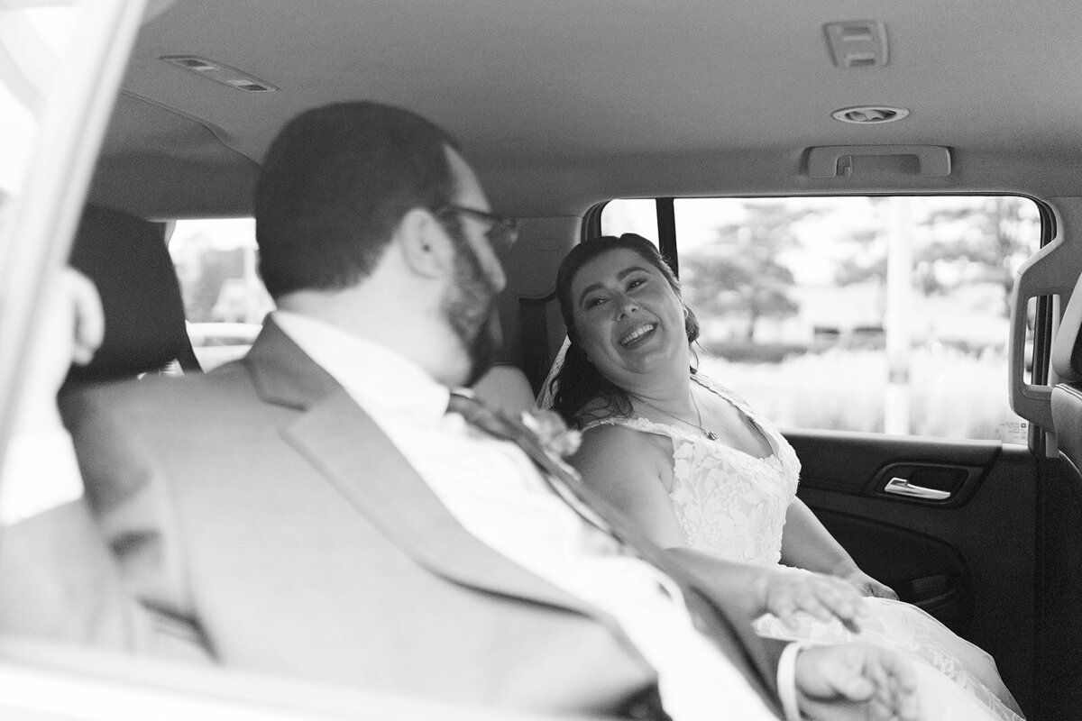 Eliana-Melmed-Photography-Chicago-LosAngeles-Jewish-WeddingPhotography-ElianaSklar-FirstLook-00194