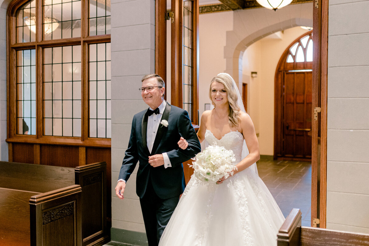 Shelby & Thomas's Wedding at HPUMC The Room on Main | Dallas Wedding Photographer | Sami Kathryn Photography-108