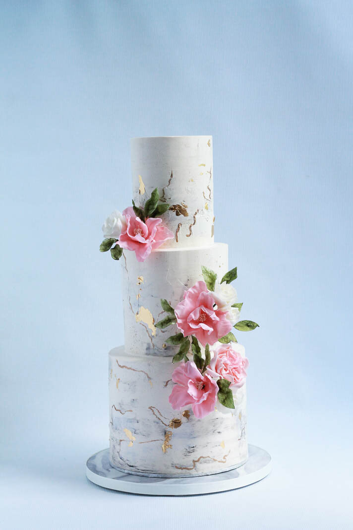 three tier marble wedding cake with flowers, Hamilton ON wedding cakes