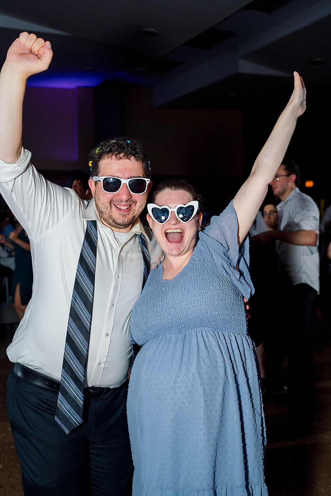 Eliana-Melmed-Photography-Chicago-LosAngeles-Jewish-WeddingPhotography-ElianaSklar-Sunglasses-00010