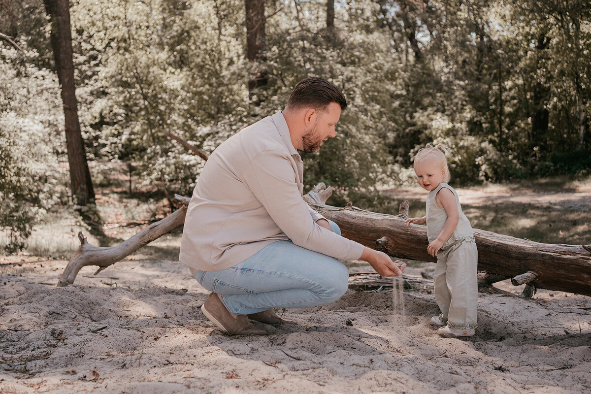 Gezinsfotografie in de Duinen  Leukfotografie – Spontane Familie Fotoshoots6
