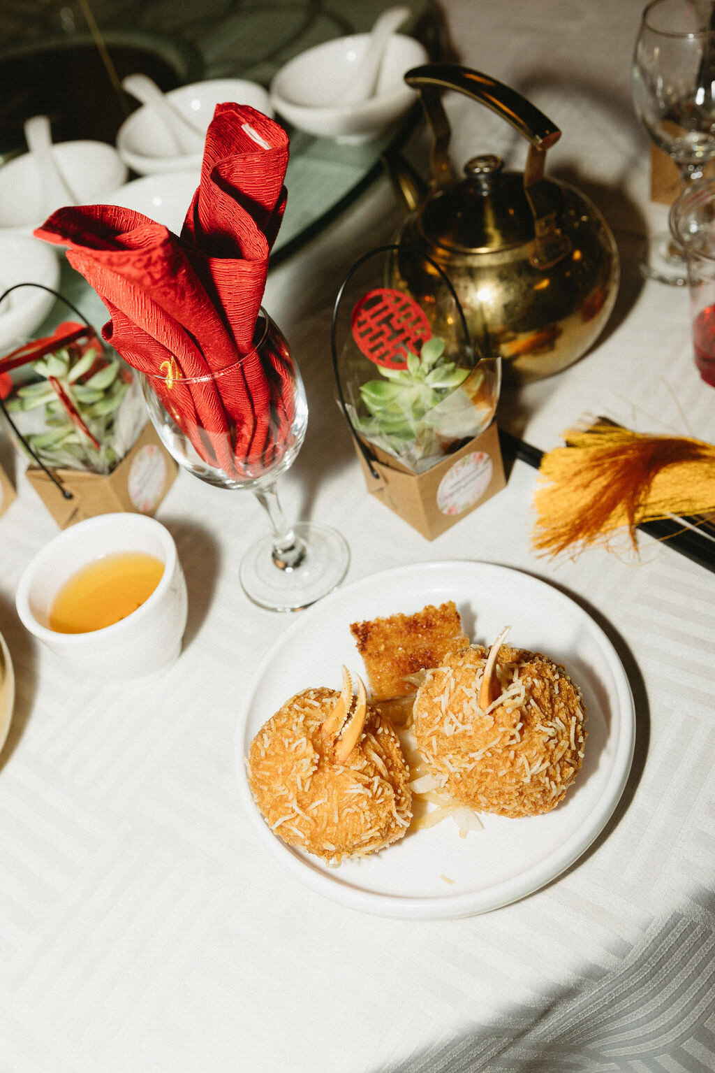 Vogue wedding photographer | Montreal Editorial wedding photographer | luxury moment photography-0742