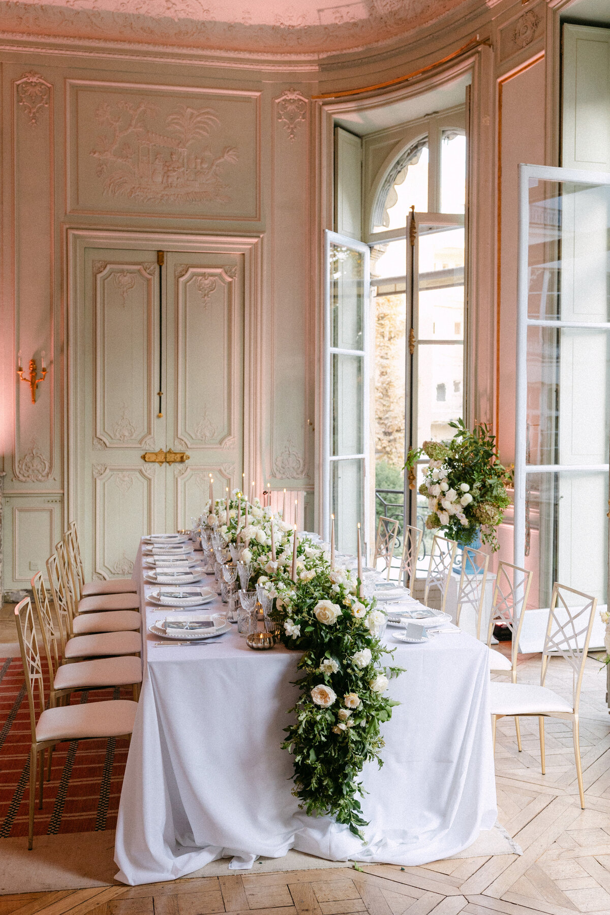 Jennifer Fox Weddings English speaking wedding planning & design agency in France crafting refined and bespoke weddings and celebrations Provence, Paris and destination wd788