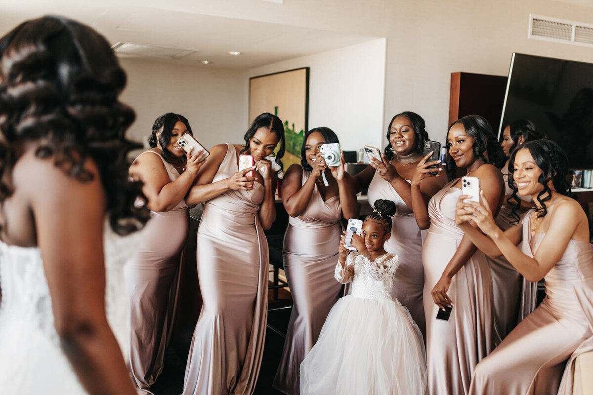 very-chic-bridesmaids-and-bride