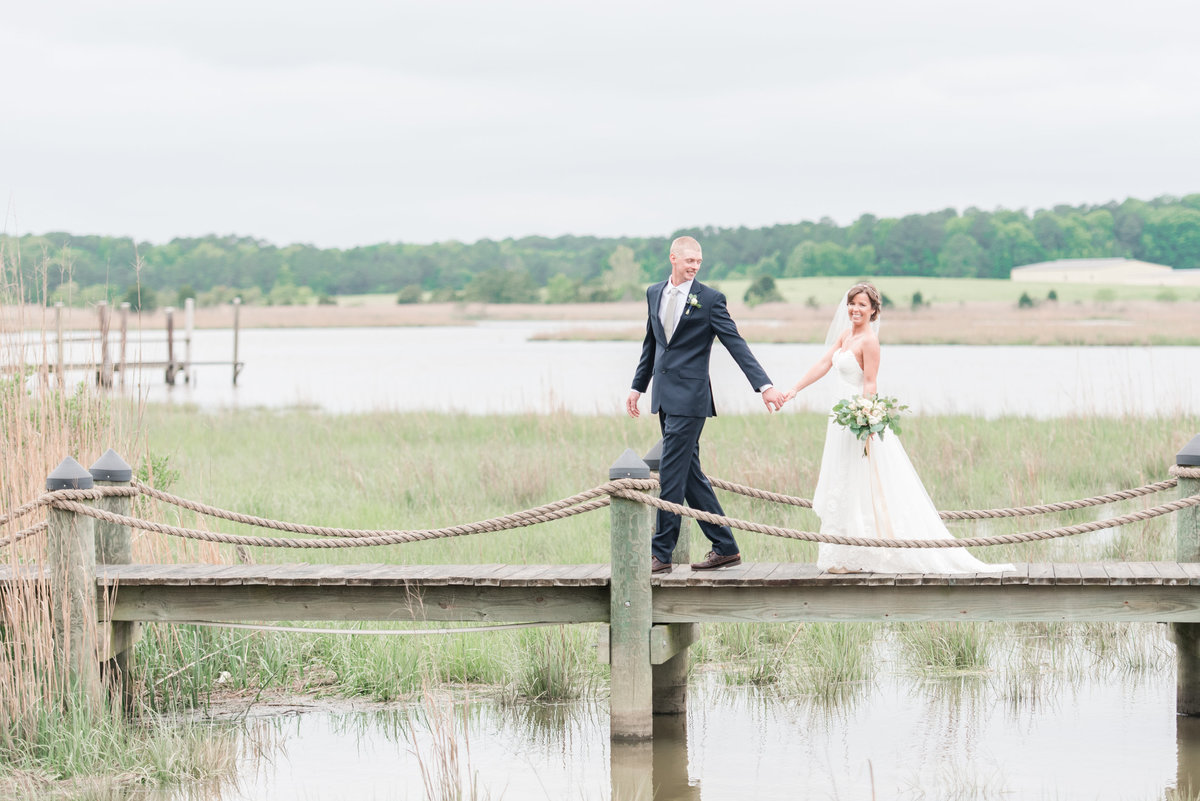 intimate-hampton-roads-virginia-backyard-pastel-wedding-by-norfolk-photographer-photo407