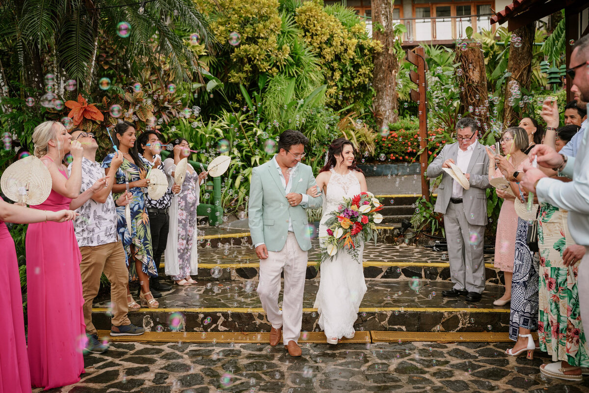 Nicolle-y-Taylor-Manuela-Antonio-Costa-Rica-Wedding-Planner-19